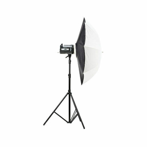 The 105cm varistar umbrella set from elinchrom is a versatile light shaper that performs like a softbox but sets up and breaks down with the speed of an umbrella. The varistar is based on the translucent shoot-through umbrella, but the problem with shoot-throughs has always been unwanted spill light. Elinchrom solves that problem by adding black backing to contain the spill and direct the light forward. The result is a soft, directional source that creates natural catchlights in the eyes of your subject. This version of the varistar includes an umbrella for a clean distribution of light.